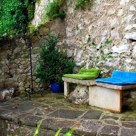 Luxury Orh Casa de hóspedes 4*