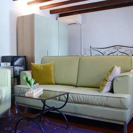 Affittacamere Luxury Orh 4*